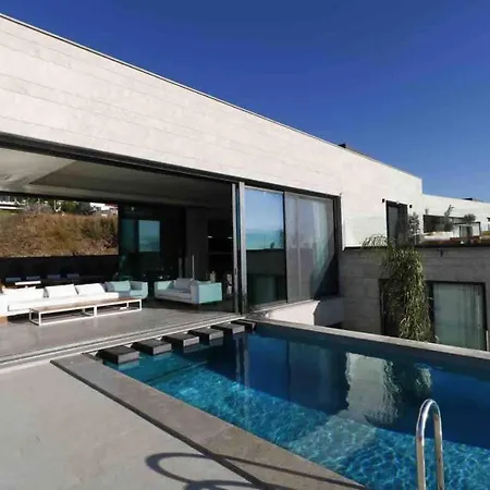 Vistaport A - Luxury With Private Pool And Sea View *