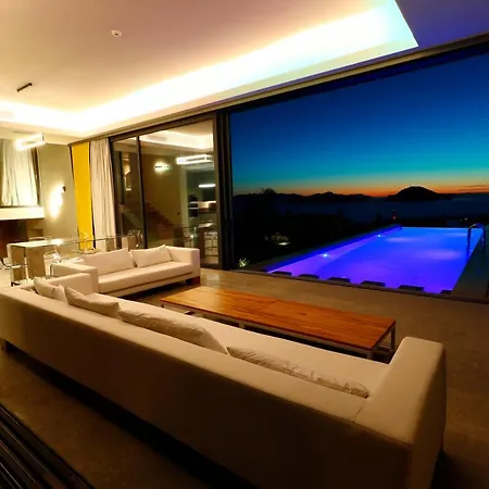 Vistaport A - Luxury With Private Pool And Sea View بودروم